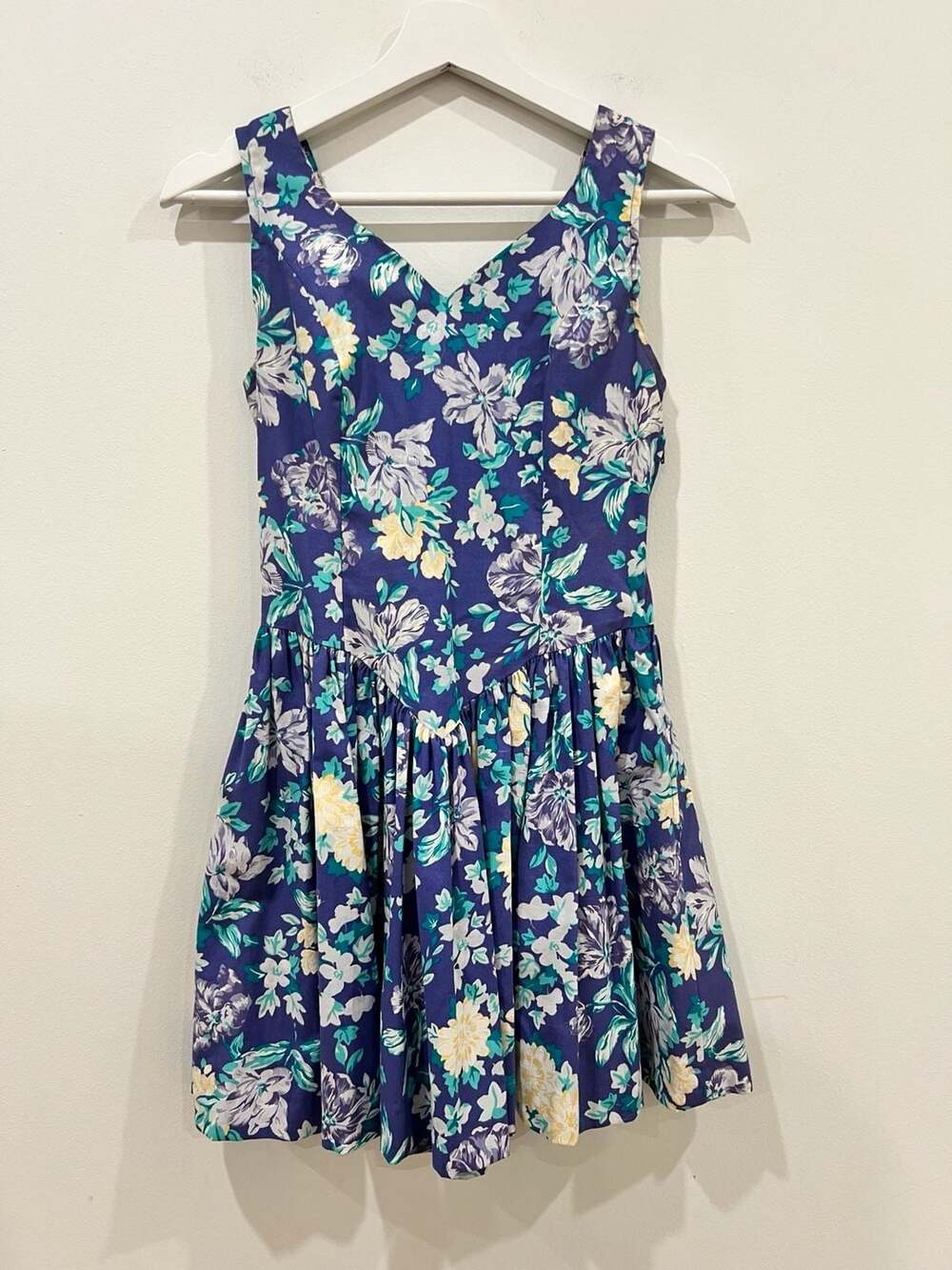Vintage 80s Laura Ashley Floral Print Sleeveless Mini Dress with Back Bow Detail